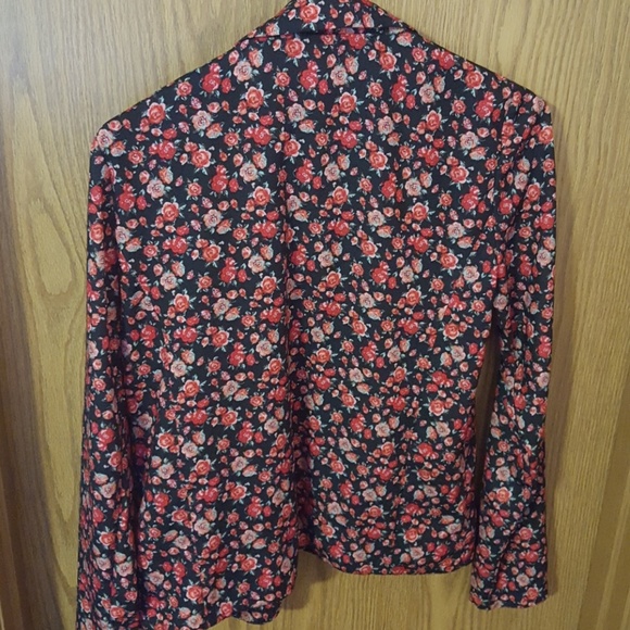 Blazer - Picture 2 of 2